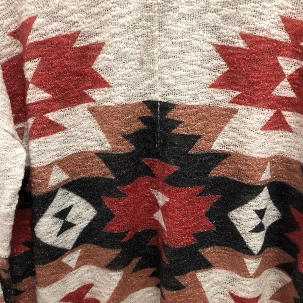 Aztec Print Tunic Length Top - Picture 4 of 5